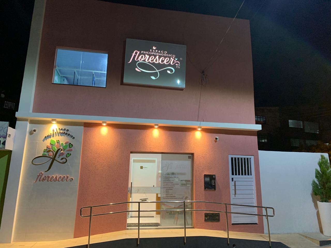 Fachada do Espaço Psicopedagógico Florescer TLS